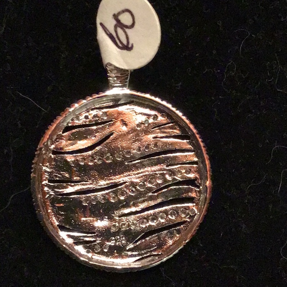 New Sterling Silver pendant. No chain - Picture 2 of 3